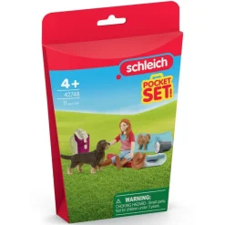 Hannah dort à la belle étoile - - Mini monde^Schleich